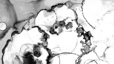 Alkol mürekkebi tekniğindeki doğal akışkan resim. Yumuşak rüya renkleri şeffaf dalgalı çizgiler oluşturur.