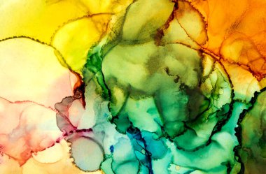 Alkol mürekkebi tekniğindeki doğal akışkan resim. Yumuşak rüya renkleri şeffaf dalgalı çizgiler oluşturur.