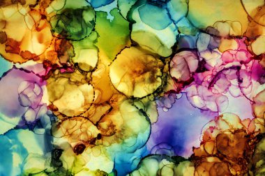 Alkol mürekkebi tekniğindeki doğal akışkan resim. Yumuşak rüya renkleri şeffaf dalgalı çizgiler oluşturur.