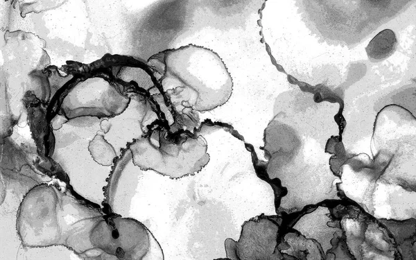 Alkol mürekkebi tekniğindeki doğal akışkan resim. Yumuşak rüya renkleri şeffaf dalgalı çizgiler oluşturur.