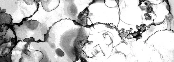 Alkol mürekkebi tekniğindeki doğal akışkan resim. Yumuşak rüya renkleri şeffaf dalgalı çizgiler oluşturur.