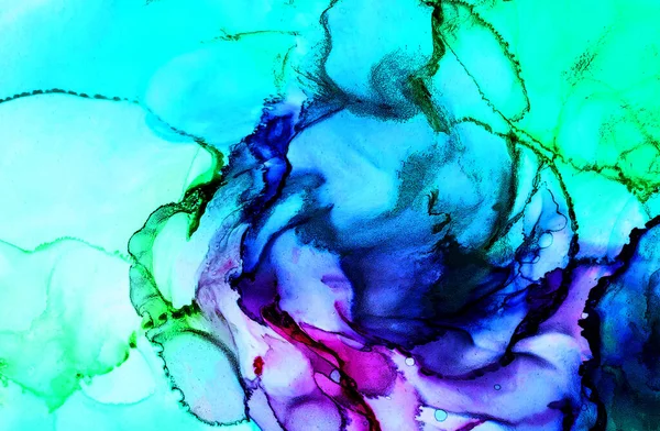 Alkol mürekkebi tekniğindeki doğal akışkan resim. Yumuşak rüya renkleri şeffaf dalgalı çizgiler oluşturur.