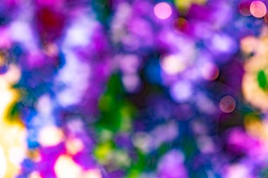 Soyut ışık. Bokeh arkaplan, vektör çizimi. Mistik mor. Büyülü renkler. Neşe.