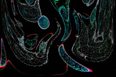 Neon parıltısı arka planı. Akan doku. Odaklanamayan kıvılcımlar. Bokeh parıltısı. Floresan moru. Mavi. Magenta. Pembe. Gradyan ışık. Parlak röfleler. Desen.