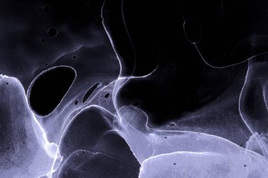 Alkol mürekkebinin sunduğu yüksek kaliteli akış sanatı tasarımcıya modern bir soyut arkaplan sağlar..