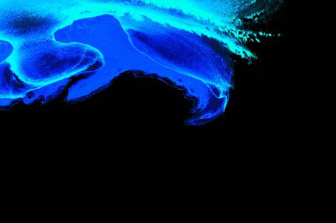 Yüksek kaliteli soyut tablolar tasarımcılara modern bir sanat arkaplanı kazandırıyor.