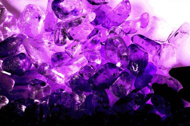 Tasarım için doğal kuvars değerli taş desen dokusu arka planı.