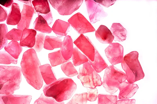 Pembe. Yeşil. Mavi. Mor. Kahverengi. Doğal Kuvars. Buz küpü biçimi arkaplanı