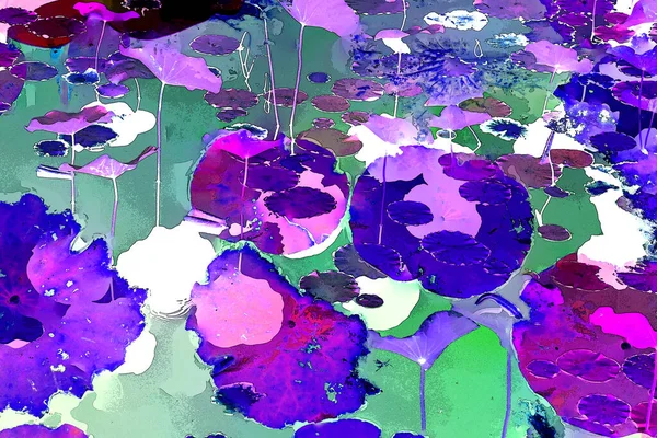 Nilüfer yaprakları ve nilüfer yapraklarıyla sunulan zarif desenli tasarım.