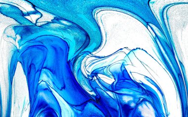 Alkol mürekkebi teknikli doğal akışkan resim. Yumuşak rüya renkleri şeffaf dalgalı çizgiler oluşturur.