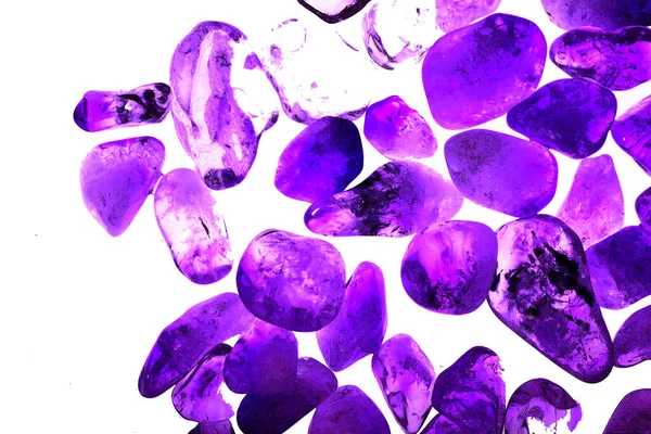 Pembe. Yeşil. Mavi. Mor. Kahverengi. Doğal Kuvars. Buz küpü biçimi arkaplanı