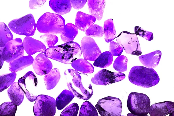 Pembe. Yeşil. Mavi. Mor. Kahverengi. Doğal Kuvars. Buz küpü biçimi arkaplanı