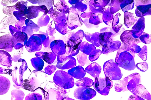 Pembe. Yeşil. Mavi. Mor. Kahverengi. Doğal Kuvars. Buz küpü biçimi arkaplanı