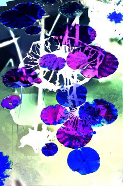 Nilüfer yaprakları ve nilüfer yapraklarıyla sunulan zarif desenli tasarım.