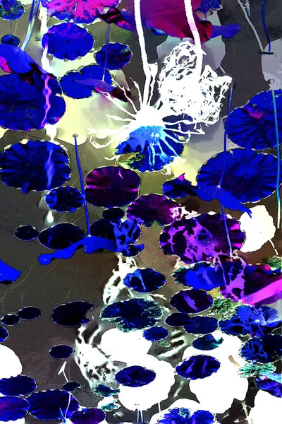 Nilüfer yaprakları ve nilüfer yapraklarıyla sunulan zarif desenli tasarım.