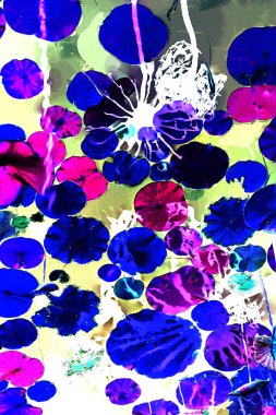 Nilüfer yaprakları ve nilüfer yapraklarıyla sunulan zarif desenli tasarım.