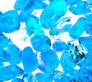 Kristal enine kesit arkaplanı. Doğal saydam agat kristal yüzey dilimi. Madenin makro yakın çekimi, soyut yapı