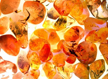 Kristal enine kesit arkaplanı. Doğal saydam agat kristal yüzey dilimi. Madenin makro yakın çekimi, soyut yapı