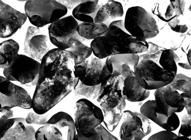 Kristal enine kesit arkaplanı. Doğal saydam agat kristal yüzey dilimi. Madenin makro yakın çekimi, soyut yapı