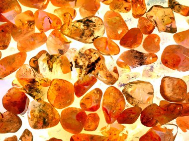 Kristal enine kesit arkaplanı. Doğal saydam agat kristal yüzey dilimi. Madenin makro yakın çekimi, soyut yapı