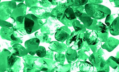 Kristal enine kesit arkaplanı. Doğal saydam agat kristal yüzey dilimi. Madenin makro yakın çekimi, soyut yapı