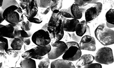 Kristal enine kesit arkaplanı. Doğal saydam agat kristal yüzey dilimi. Madenin makro yakın çekimi, soyut yapı