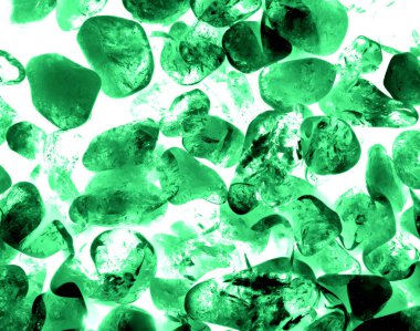 Kristal enine kesit arkaplanı. Doğal saydam agat kristal yüzey dilimi. Madenin makro yakın çekimi, soyut yapı