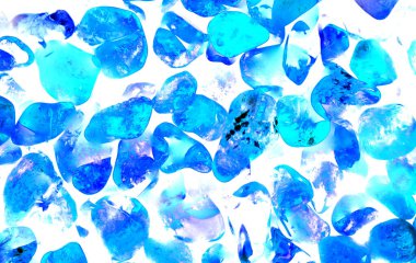 Kristal enine kesit arkaplanı. Doğal saydam agat kristal yüzey dilimi. Madenin makro yakın çekimi, soyut yapı