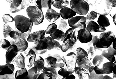 Kristal enine kesit arkaplanı. Doğal saydam agat kristal yüzey dilimi. Madenin makro yakın çekimi, soyut yapı