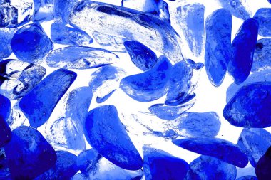 Kristal enine kesit arkaplanı. Doğal saydam agat kristal yüzey dilimi. Madenin makro yakın çekimi, soyut yapı