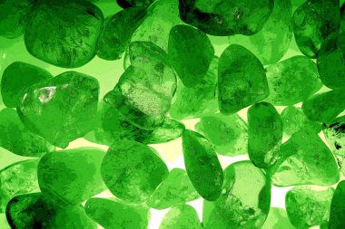 Kristal enine kesit arkaplanı. Doğal saydam agat kristal yüzey dilimi. Madenin makro yakın çekimi, soyut yapı