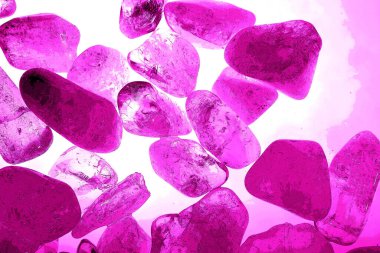 Kristal enine kesit arkaplanı. Doğal saydam agat kristal yüzey dilimi. Madenin makro yakın çekimi, soyut yapı