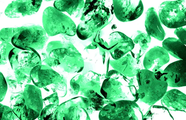 Kristal enine kesit arkaplanı. Doğal saydam agat kristal yüzey dilimi. Madenin makro yakın çekimi, soyut yapı