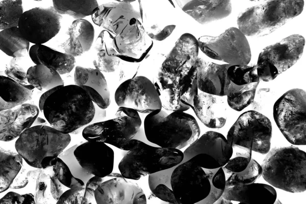 Kristal enine kesit arkaplanı. Doğal saydam agat kristal yüzey dilimi. Madenin makro yakın çekimi, soyut yapı