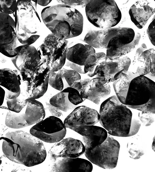 Kristal enine kesit arkaplanı. Doğal saydam agat kristal yüzey dilimi. Madenin makro yakın çekimi, soyut yapı