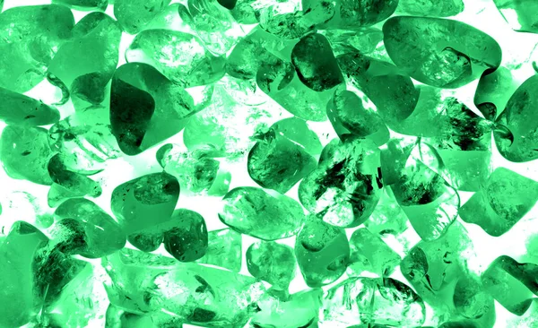 Kristal enine kesit arkaplanı. Doğal saydam agat kristal yüzey dilimi. Madenin makro yakın çekimi, soyut yapı