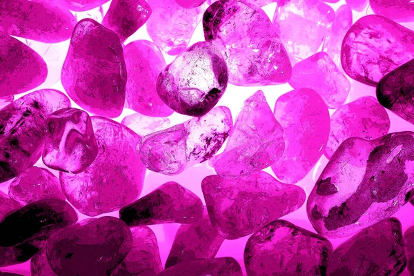 Kristal enine kesit arkaplanı. Doğal saydam agat kristal yüzey dilimi. Madenin makro yakın çekimi, soyut yapı