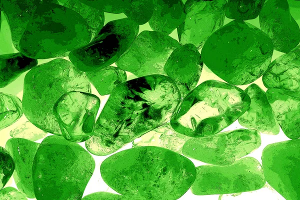 Kristal enine kesit arkaplanı. Doğal saydam agat kristal yüzey dilimi. Madenin makro yakın çekimi, soyut yapı