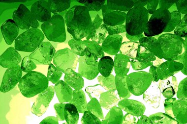 Kristal enine kesit arkaplanı. Doğal saydam agat kristal yüzey dilimi. Madenin makro yakın çekimi, soyut yapı