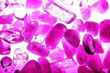 Kristal enine kesit arkaplanı. Doğal saydam agat kristal yüzey dilimi. Madenin makro yakın çekimi, soyut yapı