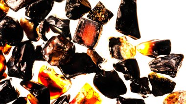 Pembe. Yeşil. Mavi. Mor. Kahverengi. Doğal Kuvars. Buz küpü biçimi arkaplanı