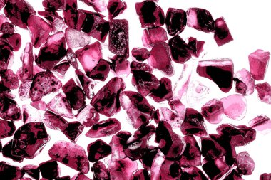 Pembe. Yeşil. Mavi. Mor. Kahverengi. Doğal Kuvars. Buz küpü biçimi arkaplanı