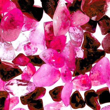 Pembe. Yeşil. Mavi. Mor. Kahverengi. Doğal Kuvars. Buz küpü biçimi arkaplanı