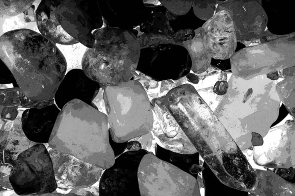 Pembe. Yeşil. Mavi. Mor. Kahverengi. Doğal Kuvars. Buz küpü biçimi arkaplanı