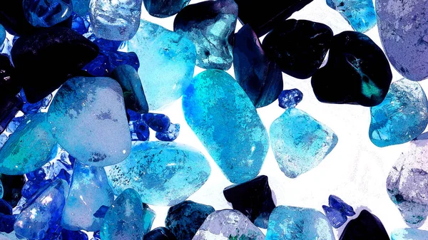 Pembe. Yeşil. Mavi. Mor. Kahverengi. Doğal Kuvars. Buz küpü biçimi arkaplanı