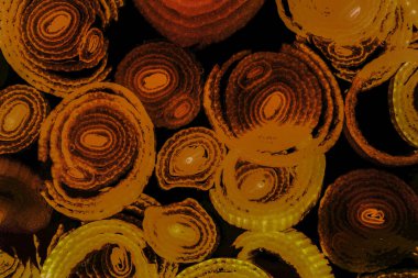 Renkli basit arka plan, dalgalı etkisi. Etkisi noktalarla. Ritmik ses parçacıklar. Tahıl doku. Renkli darbeleri ile duvar kağıdı. Duvar iç tasarım, lockscreen, paket için desen