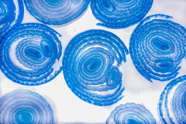 Renkli basit arka plan, dalgalı etkisi. Etkisi noktalarla. Ritmik ses parçacıklar. Tahıl doku. Renkli darbeleri ile duvar kağıdı. Duvar iç tasarım, lockscreen, paket için desen