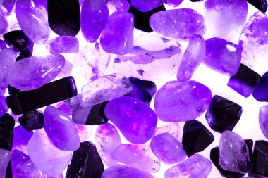 Tasarım için doğal kuvars değerli taş desen dokusu arka planı.