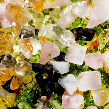 Tasarım için doğal kuvars değerli taş desen dokusu arka planı.