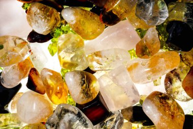 Tasarım için doğal kuvars değerli taş desen dokusu arka planı.